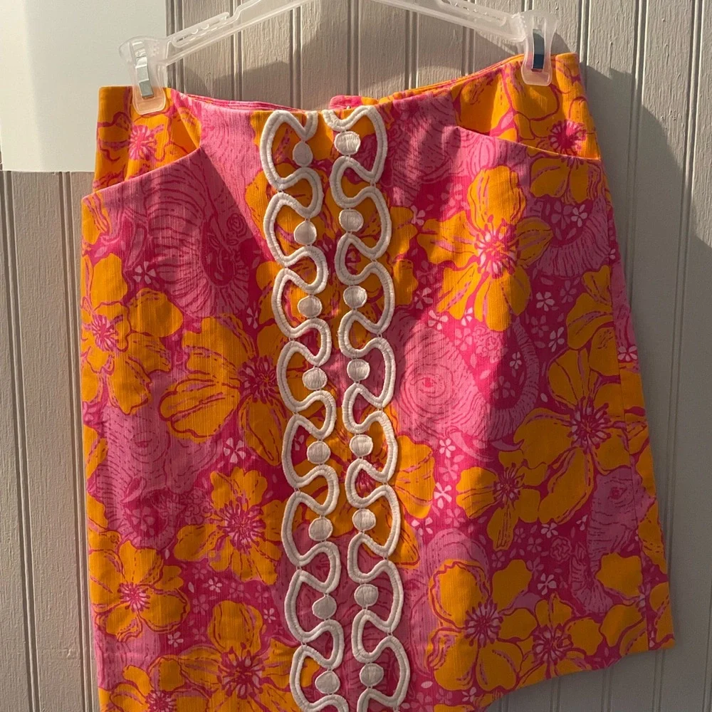 Lilly Pulitzer Women's Ten Ton Elephant Hibiscus Pink Orange Lace Mini Skirt - Picture 1 of 3
